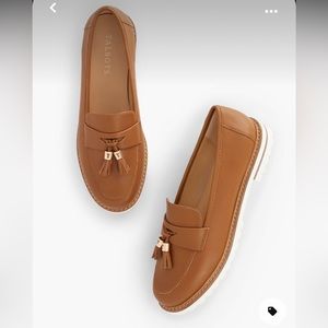 TALBOTS Laura Tasseled loafers size 8.5